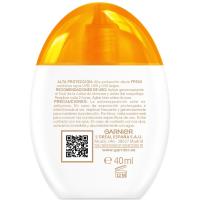 Fluido facial solar con color super V SPF50 DELIAL, bote 40 ml